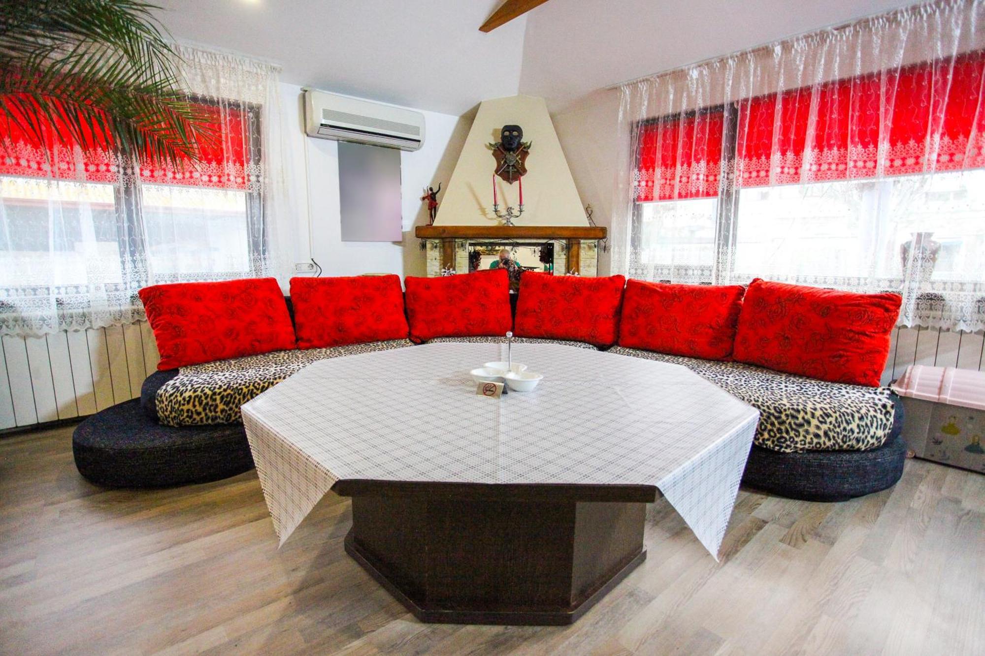 Studio Madi - Close To Beach Constanţa Eksteriør billede